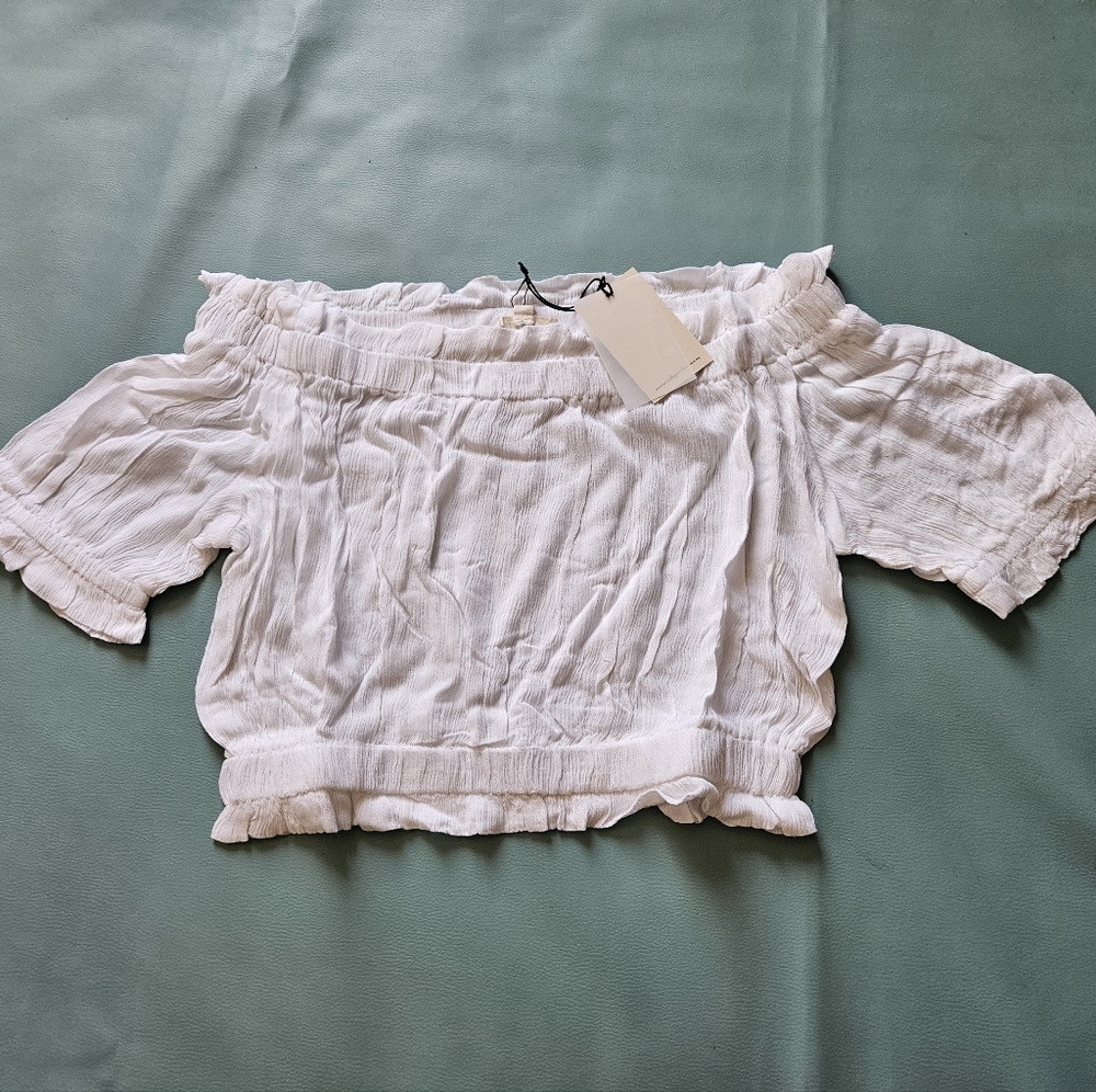 Elan Off Shoulder Ruffles White Cropped Top - Picture 3 of 6